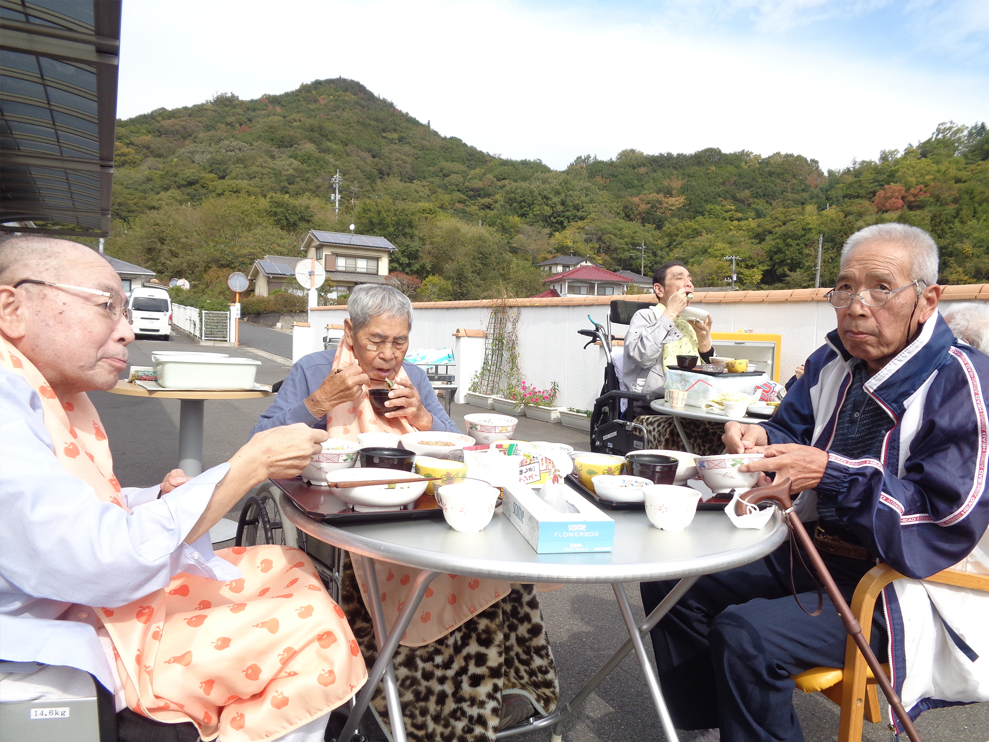 お外でランチ　～通所～